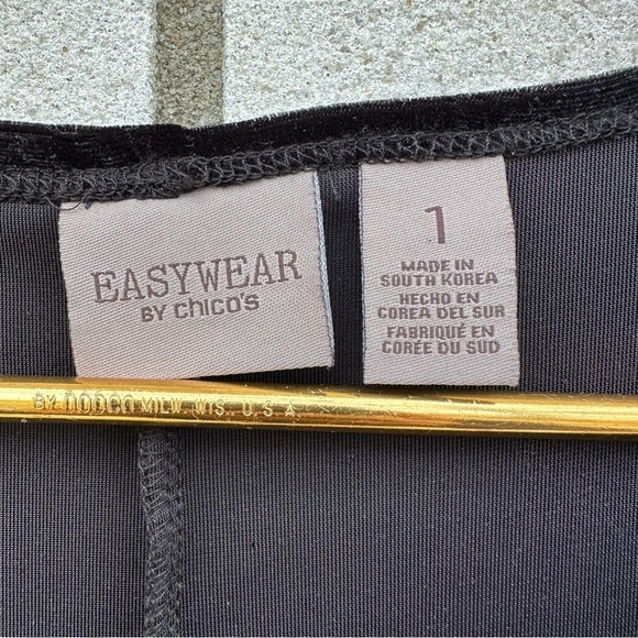 Chico’s Easywear Black Velvet Sleeveless Stretch Shift Dress Size 1 M Classic - Picture 4 of 7